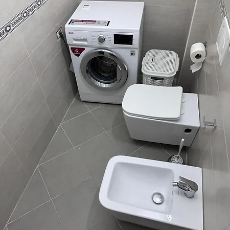 Lungo Mare//newly Furnished 2+2 Vlorë