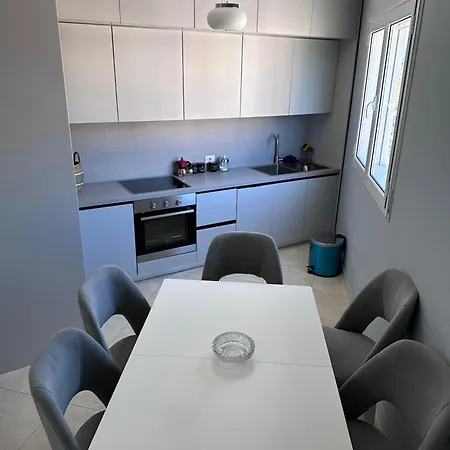 Lungo Mare//newly Furnished 2+2 Διαμέρισμα Vlorë