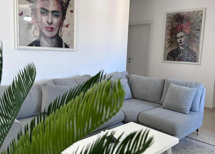 Lungo Mare//newly Furnished 2+2 Appartamento