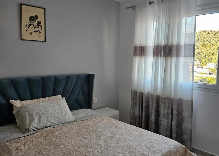 Lungo Mare//newly Furnished 2+2 * Avlonya